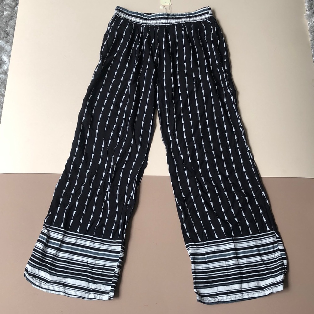 NWT Red Leaf lightweight pants